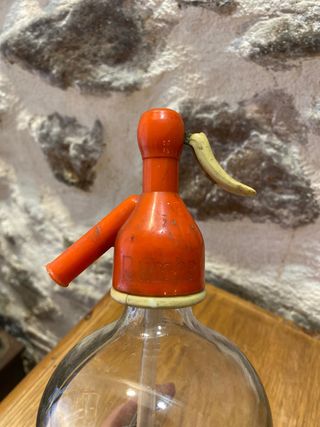 Antiguo sifón Solé Mora de Ebro