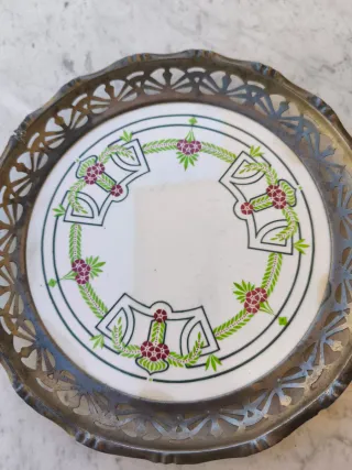 Bandeja de porcelana alemana. Marca Max Dannhorn.