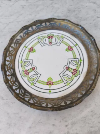 Bandeja de porcelana alemana. Marca Max Dannhorn.