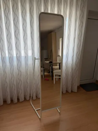 Espejo cuerpo entero con soporte