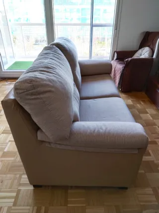 Sofá de 2 plazas beige