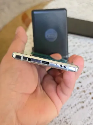 Samsung Galaxy A Quantum