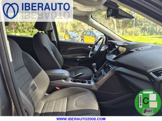 Ford Kuga 2016