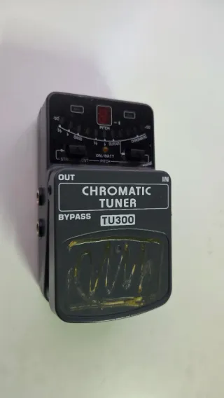 Pedal Afinador Behringer TU300 Cromático