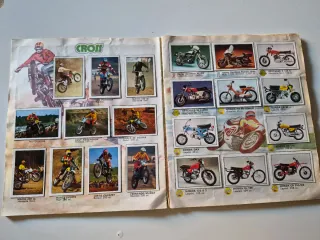 Álbum 1977. MOTO 80 a falta tan sólo de 1 cromo