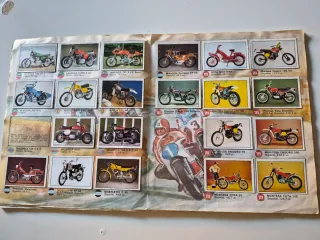 Álbum 1977. MOTO 80 a falta tan sólo de 1 cromo