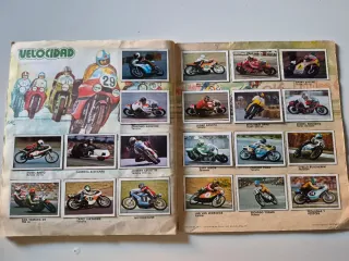 Álbum 1977. MOTO 80 a falta tan sólo de 1 cromo