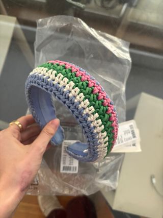 Diadema gruesa para el cabello. Beck Sondergaard