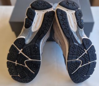 Zapatillas New Balance 2020R Gris