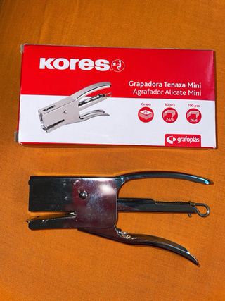 Grapadora Tenaza Mini Kores