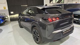 Peugeot 3008 HYBRID 136cv ALLURE AUTO. 11/2024