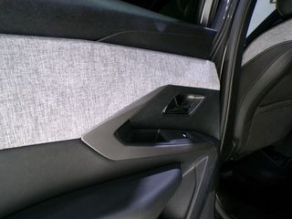 Peugeot 3008 HYBRID 136cv ALLURE AUTO. 11/2024