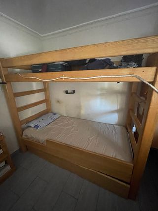 Litera madera maciza MUY resistente