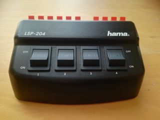 Conmutador/selector de altavoces Hama LSP-204