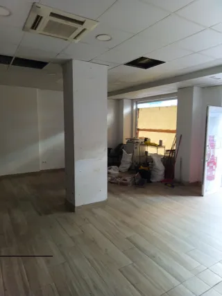 Alquiler local 79m2