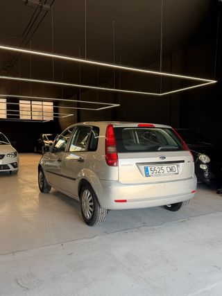 Ford Fiesta 2004