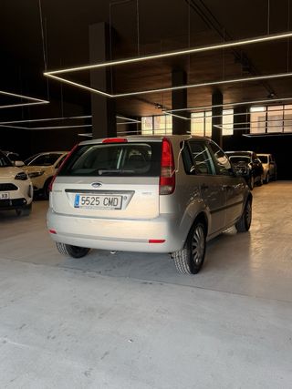 Ford Fiesta 2004