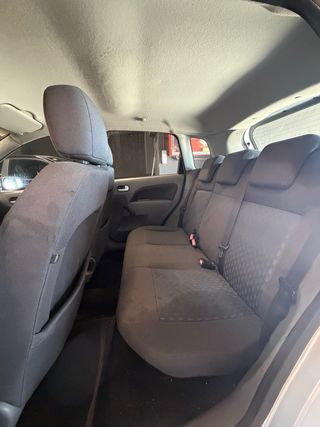 Ford Fiesta 2004