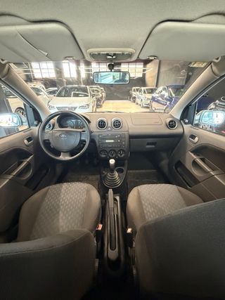 Ford Fiesta 2004