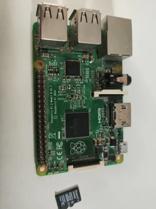 Raspberry Pi 2B + Micro SD 32GB Batocera
