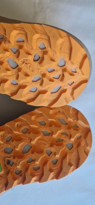 Zapatillas ASICS Gel Fuji Trabuco 12