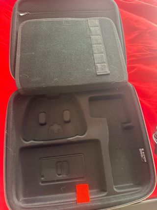 Nintendo Switch Edición Pikachu Eevee + 2 Juegos