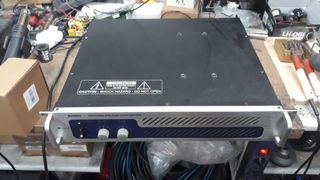 Amplificador Alto MACRO830 Profesional