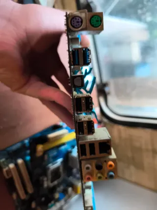 Placas base PC ASRock, ASUS, GIGABYTE