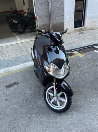 Yamaha Jogg RR Negra