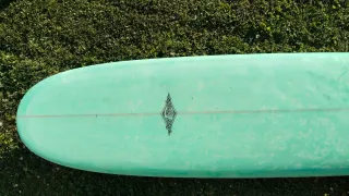 Longboard surf Next 9'2 mas funda quillas invento