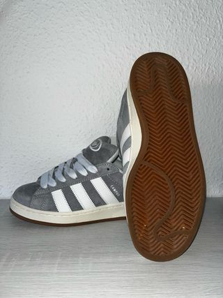 Adidas Campus Grises y Blancas