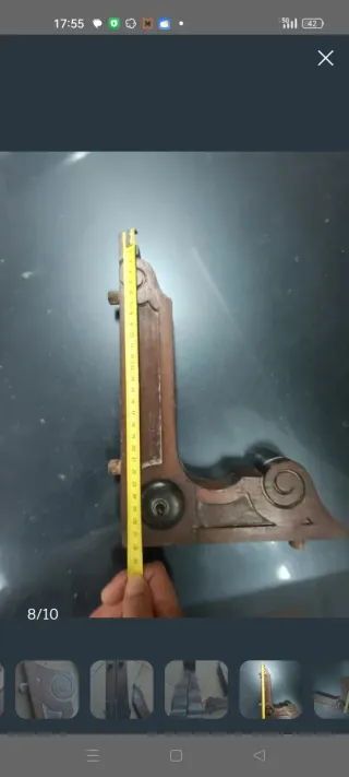 Escuadras de madera antiguas decoradas