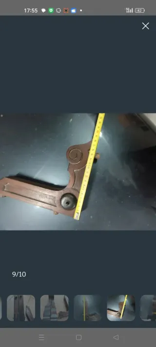 Escuadras de madera antiguas decoradas