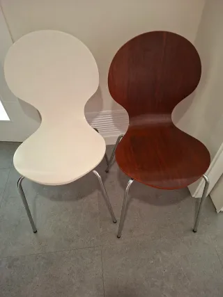 4 Sillas Comedor Blancas y Marrones