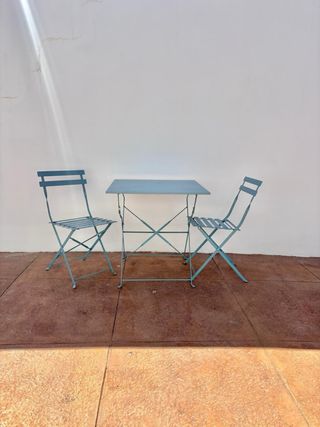 Mesa y 2 Sillas Plegables Azul
