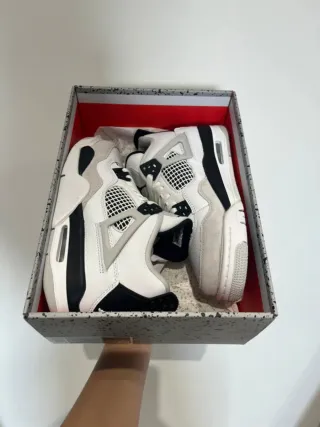Jordan 4 Taglia 41