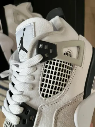 Sneakers Jordan 4 Taglia 43