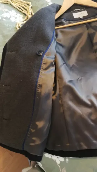 Chaquetón corto Zendra gris