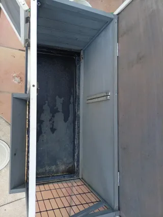 Casa de madera para conejos exterior