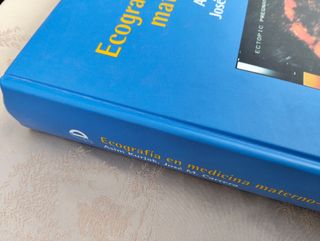 Libro Ecografia en medicina materno-Fetal