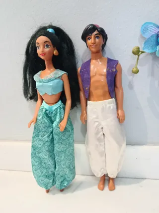 Muñecos Antiguos Aladín y Jazmín ( Disney ) .