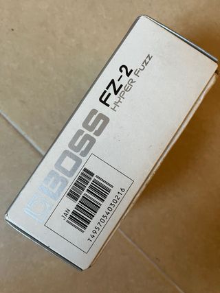 Boss Hyper Fuzz FZ‑2 Vintage – Pedal Guitarra Clás