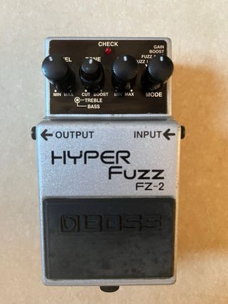 Boss Hyper Fuzz FZ‑2 Vintage – Pedal Guitarra Clás