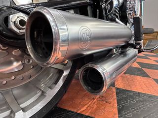 Harley-Davidson Fat Boy 107 Negra