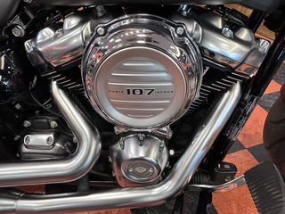 Harley-Davidson Fat Boy 107 Negra