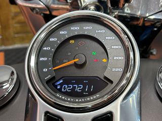 Harley-Davidson Fat Boy 107 Negra