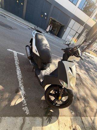 Kymco Agility 125 Scooter