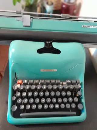 Máquina de escribir Olivetti Lexicon 80 Turquesa