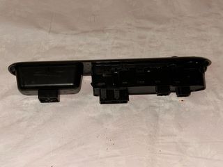 Botonera ventanilla delanter izq Peugeot 3008 5008