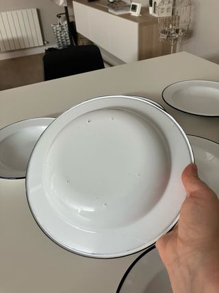 Lote 8 platos esmaltados borde azul